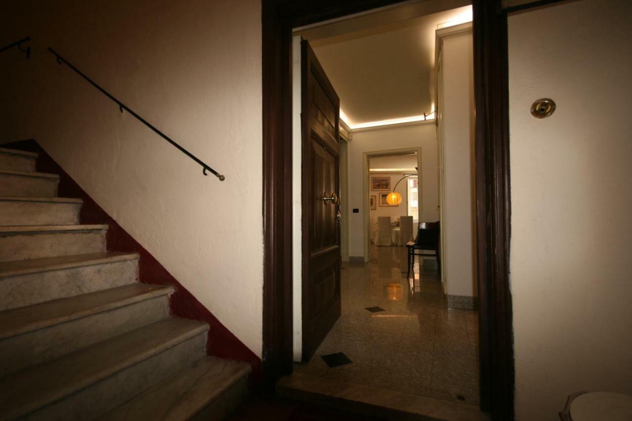 Fontanella Borghese 1bd Rome